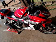 HONDA CBR 150R